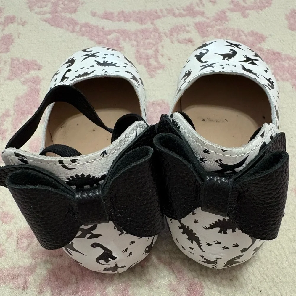 Monkey Feet White and Black Dinosaur Mary Jane Shoes with Bow